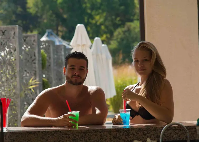 호텔 Marina White Sands 오브조르